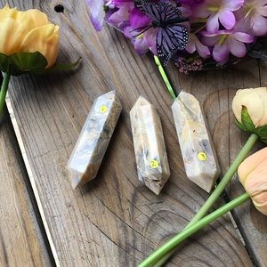 ONE Crazy Lace Agate Double Termination Crystal